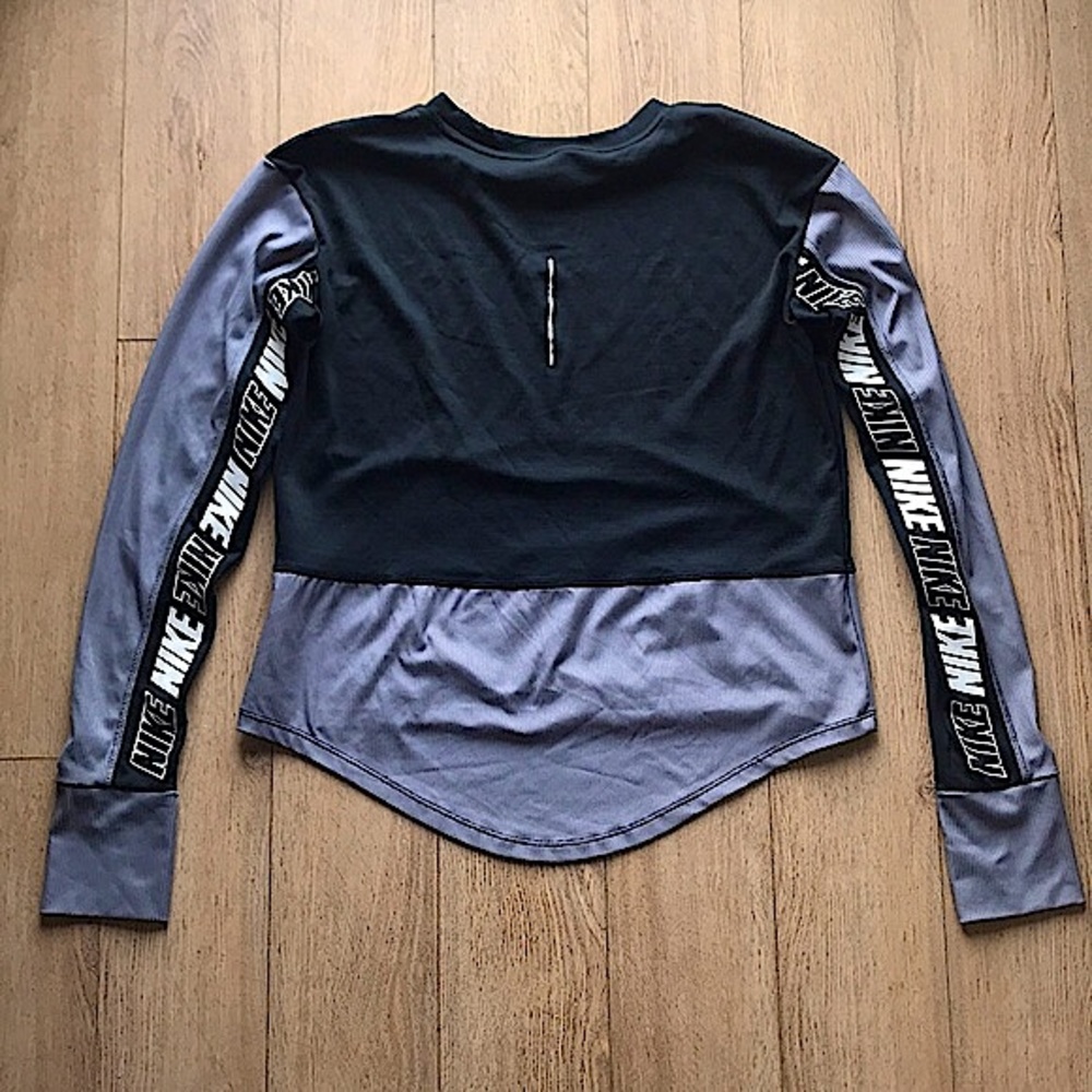 5/$25 Nike Dri-Fit Pull Over - Picture 2 of 5